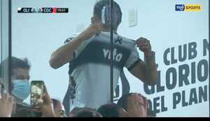 Tito Torres y su nene chutando penales (VIDEO)