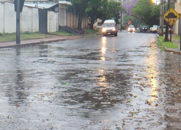 Sábado con lluvias y alerta de tormentas en el interior