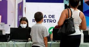 La Nación / Varios vacunatorios anti-COVID atienden este fin de semana