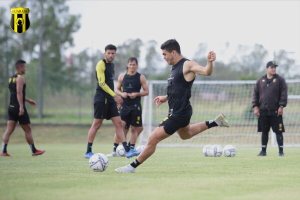 El probable once que perfila Fernando Jubero para el debut ante Guaireña