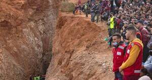 La Nación / Marruecos: quinto día decisivo de rescate de niño caído en pozo