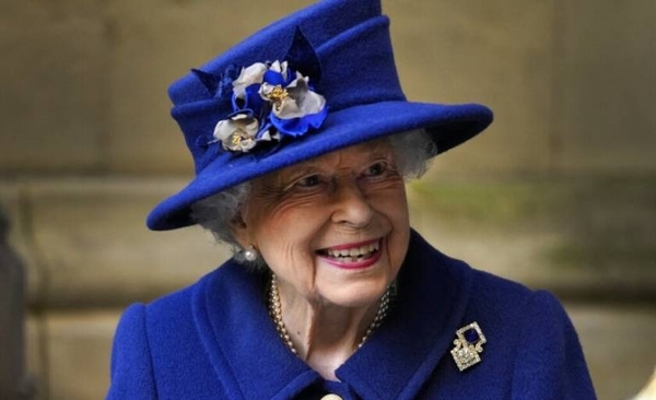 Diario HOY | Rara aparición pública de Isabel II antes de sus 70 años de reinado