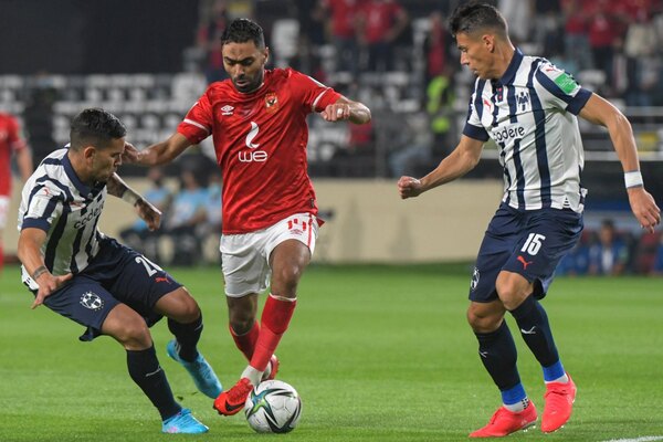 Con Celso Ortiz en cancha, Monterrey cae ante un diezmado equipo de Al Ahly