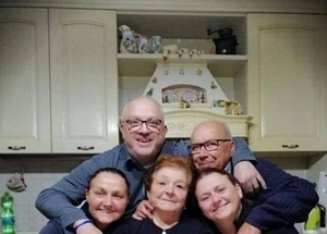 Diario HOY | Seis miembros no vacunados de una familia mueren por covid en Italia