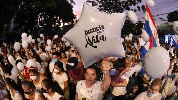 Pacífica y emotiva manifestación para exigir justicia para Cristina Aranda