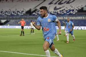 Resistencia triunfa en su vuelta a Primera División