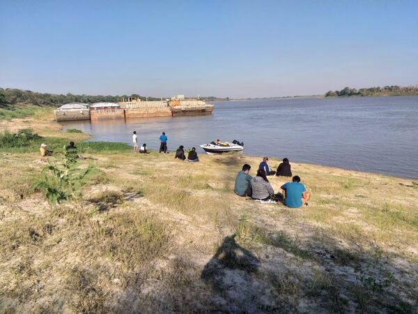 Hundimiento de canoa deja una mujer ahogada y dos hombres desaparecidos - Nacionales - ABC Color