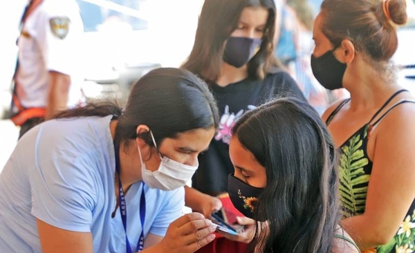Diario HOY | CoronaVac: así actúa esta vacuna utilizada en niños