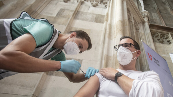 En Austria ya es obligatorio la vacunación contra el coronavirus - ADN Digital