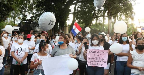 La Nación / Policía reconoce buen comportamiento de manifestantes frente a Mburuvicha Róga