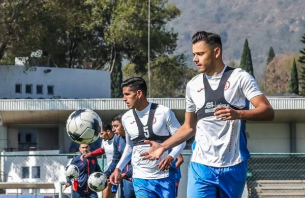 La bienvenida de Escobar a Ángel: 'Sé que con tu calidad vas a aportar bastante'