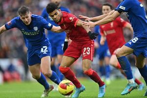 El Liverpool se deshace del Cardiff y pasa a octavos - Fútbol Internacional - ABC Color