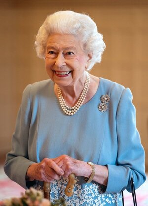 La reina Isabel II dice que Camila debería convertirse en reina consorte - .::Agencia IP::.