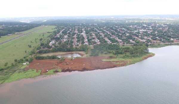 Intensos trabajos en la zona de obra de la futura costanera de Hernandarias