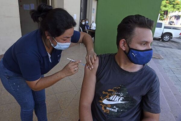 Covid: El 66% de los contagios se concentran en Central y Asunción - Nacionales - ABC Color