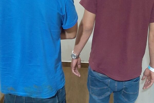 Dos hermanos caen detenidos en Yguazú por posesión de narcótico – Diario TNPRESS