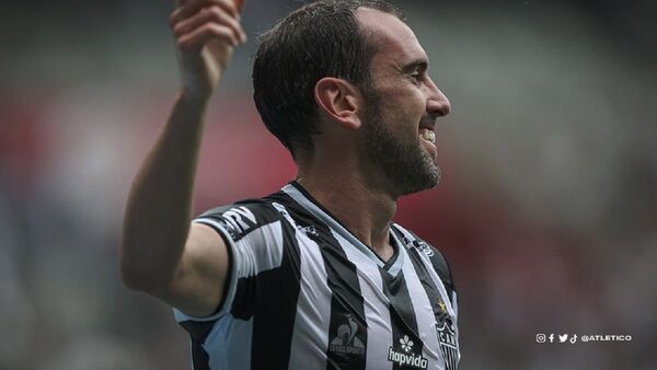 Diego Godín debuta con un gol en el Atlético Mineiro