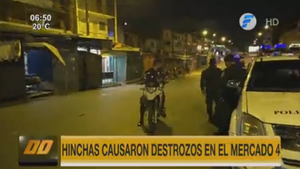 Barrabravas causan destrozos en zona del Mercado 4