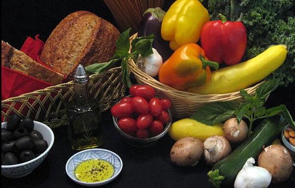 Salud indica que la mejor forma de luchar contra el cáncer, es con buena alimentación