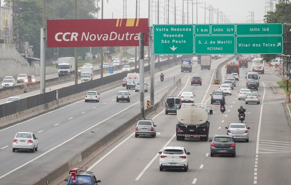 La producción de vehículos en Brasil se desplomó un 27,4 % en enero - MarketData