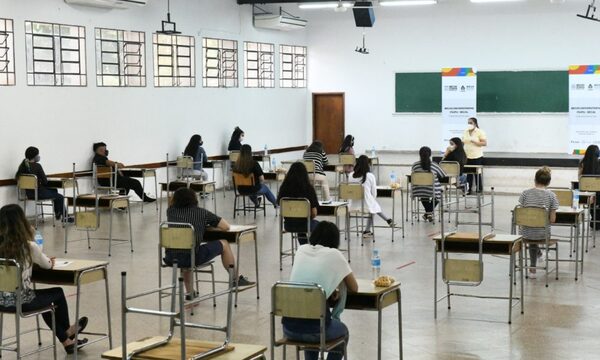 Este viernes 11 concluye inscripción para optar por una de las 3.000 becas universitarias de Itaipu
