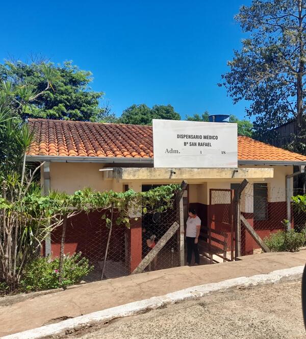 Rateros roban suturómetro y tensiómetro de dispensario médico - La Clave
