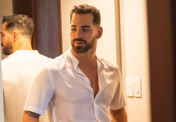 Crónica / Luego del escandalete, ¡Renato Prono presentó a su hija!