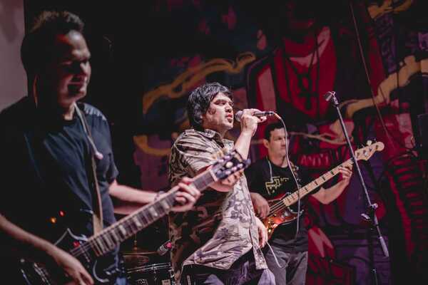 "Katalinos" en busca de un horizonte con su sonido - El Independiente