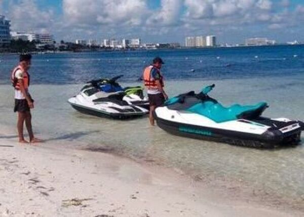 Sicarios del mar: hombres armados se movilizan en motos acuáticas en México