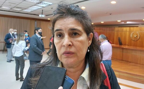 Miembro del Jurado no se aparta de fiscala quien le blanqueó en el IPS - Nacionales - ABC Color