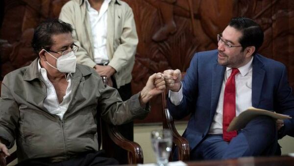 Acuerdo de unidad en Honduras para resolver la crisis en el Parlamento
