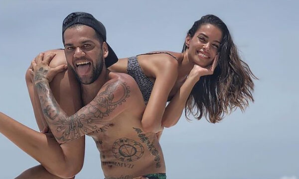 Piropearon a la pareja de Dani Alves y mirá como reaccionó (VIDEO)