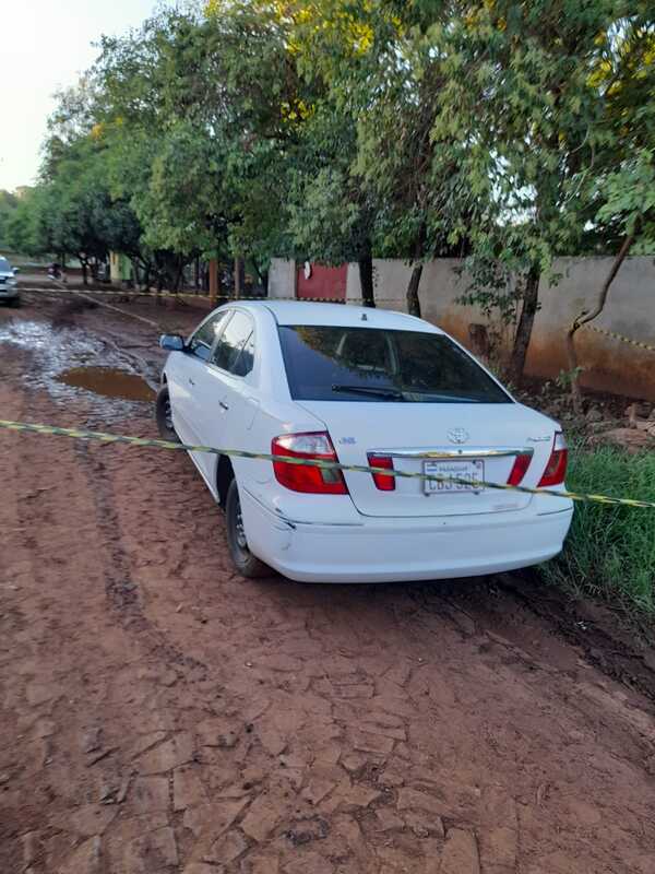 Bandidos olvidan casi USD 5.000 que acababan de robar de un comerciante - La Clave