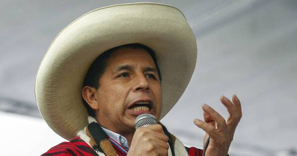 La Nación / Pedro Castillo denunció una nueva campaña desde el Congreso para sacarlo de la presidencia
