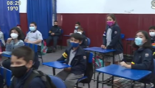 ¡Alegría por la vuelta a clases! Chicos y chicas vuelven a compartir en las aulas - SNT