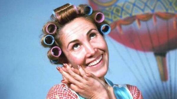 ¡Doña Florinda cumple 73 pirulos!