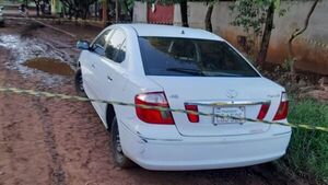 Asaltantes se olvidan del dinero robado en coche abandonado