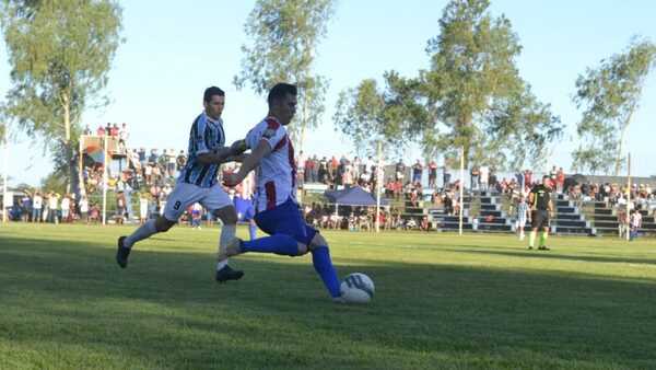 “GANAR COSAS EN EL FÚTBOL Y DEJAR HUELLAS ES LO MÁXIMO”