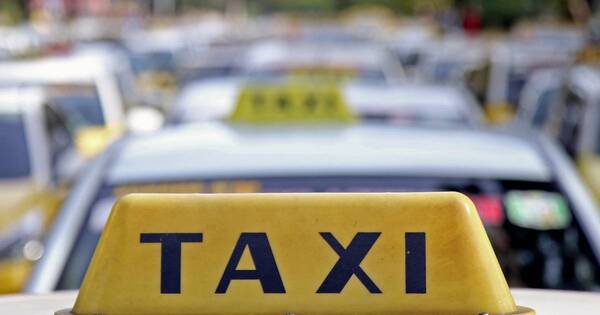 La Nación / Denuncian mal manejo en cooperativa de taxistas de Asunción