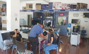 Mientras asumía nuevo Director de Policías, roban G. 2.000.000
