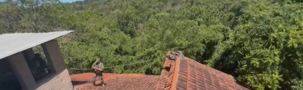 De película: Así fue el operativo para detener a alemán atrincherado en Caaguazú