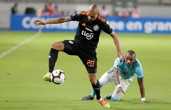 La primera ante César Vallejo - Olimpia - ABC Color