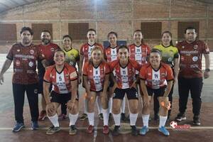Crónica / Cnel. Oviedo y San Ignacio se anotaron para las finales del torneo femenino de fútbol de salón
