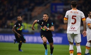 Diario HOY | Un golazo de Alexis Sánchez elimina a la Roma en el regreso de Mou a San Siro