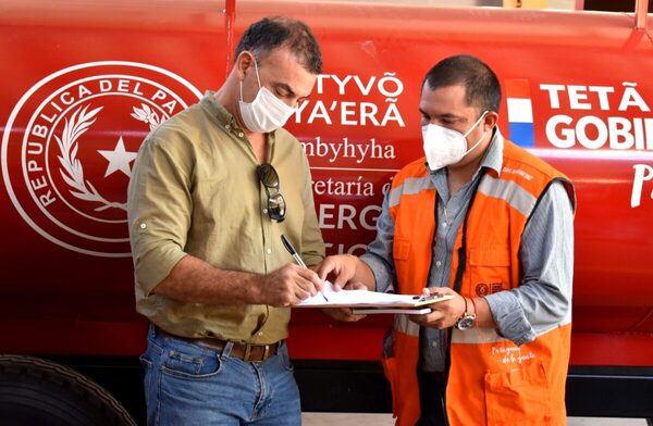 Secretaría de Emergencia prestó tanques de agua para combatir incendios forestales