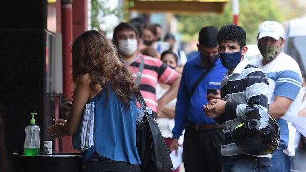 Si no surgen variantes agresivas, la pandemia terminaría en abril