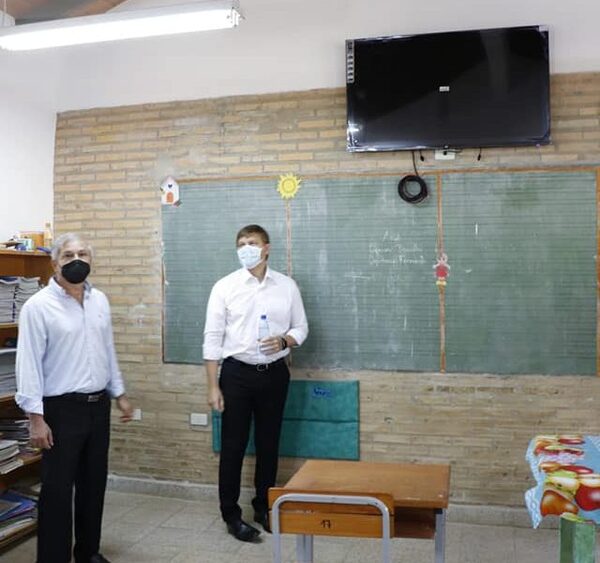 Gobierno Nacional habilitará obras de mejoras escolar y entregará equipos tecnológicos para instituciones educativas del Alto Paraná