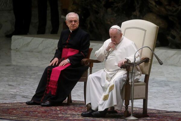 Papa aboga por el diálogo en la crisis de Ucrania y dice guerra es una locura - Mundo - ABC Color