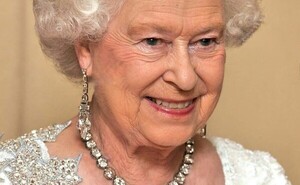Isabel II y el culto a los reptiles