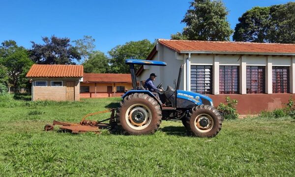 Municipalidad de Minga Porã inicia limpieza de varias escuelas públicas – Diario TNPRESS